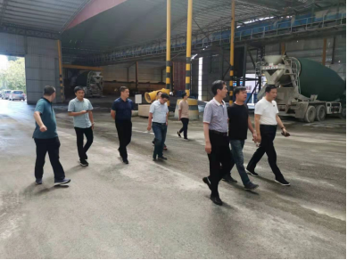 河南省信陽(yáng)市生態(tài)環(huán)境局考察組到總公司商混生產(chǎn)基地觀摩調(diào)研